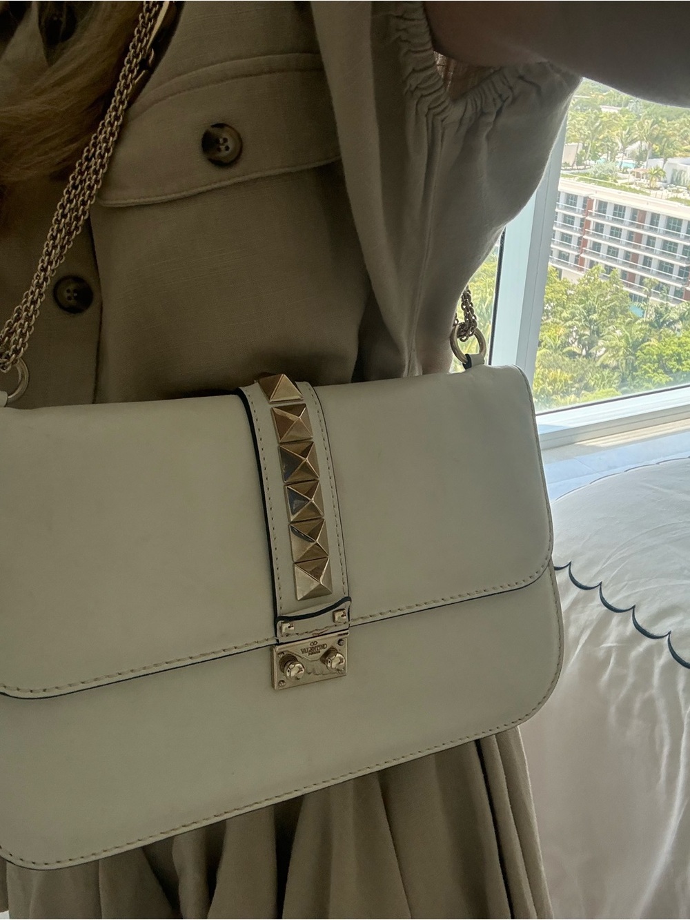 Valentino Garavani Cream Leather Shoulder Bag with Gold Stud Detail